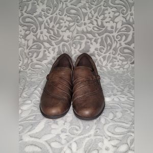 Women's Earth Origins Brown Leather Heeled Shoes Size 8.5W